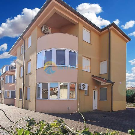 Apartments Bardak Ližnjan Kültér fotó
