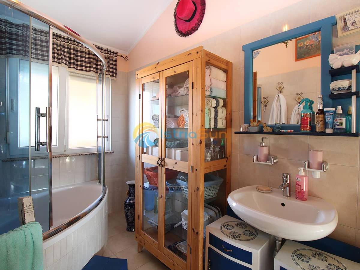 Apartments Bardak Ližnjan Kültér fotó