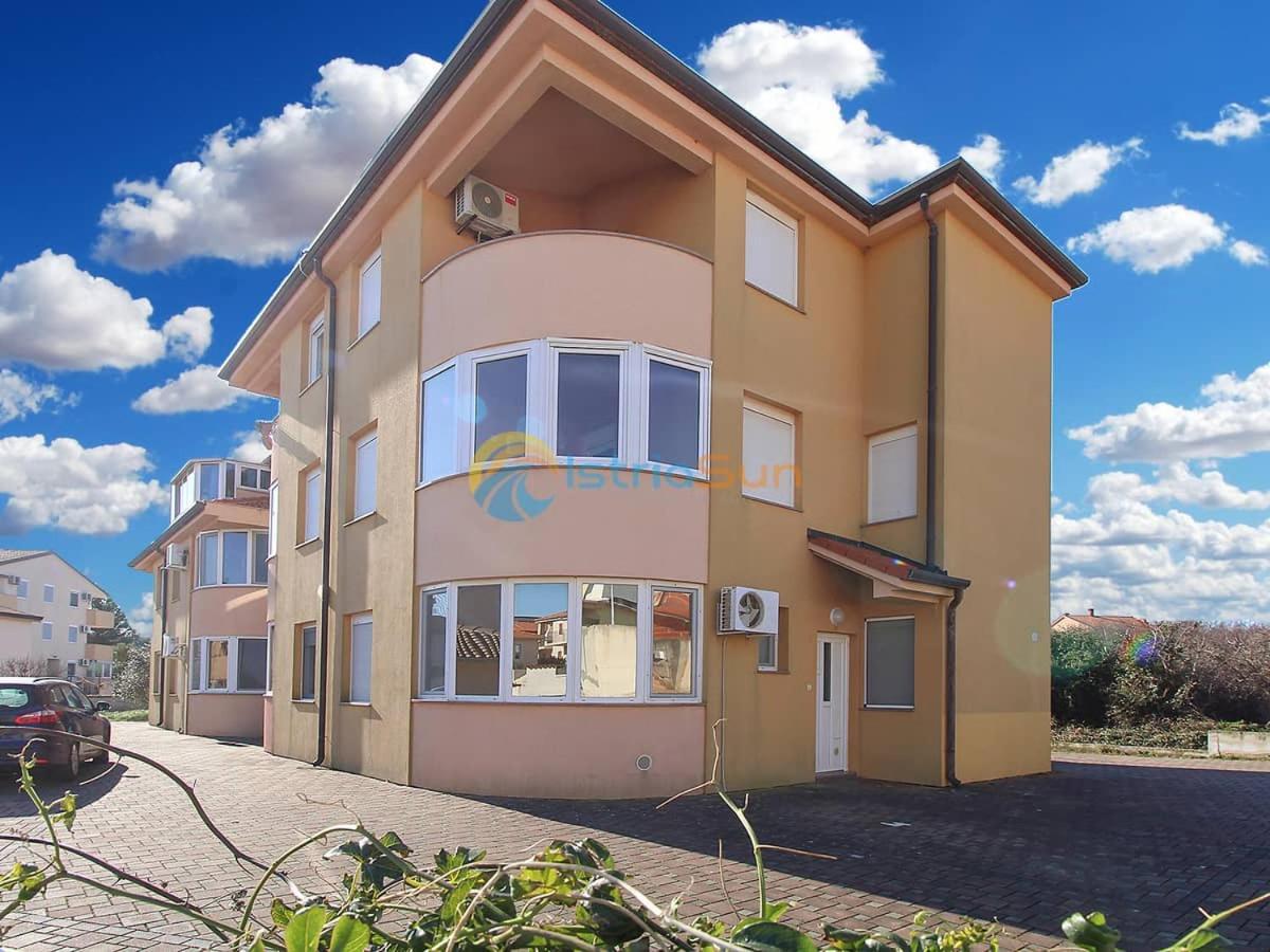 Apartments Bardak Ližnjan Kültér fotó