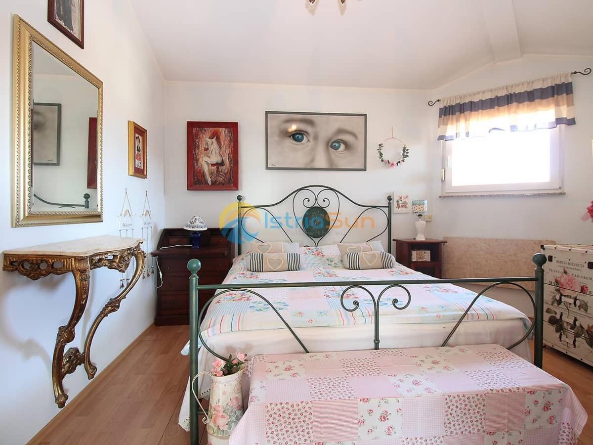 Apartments Bardak Ližnjan Kültér fotó