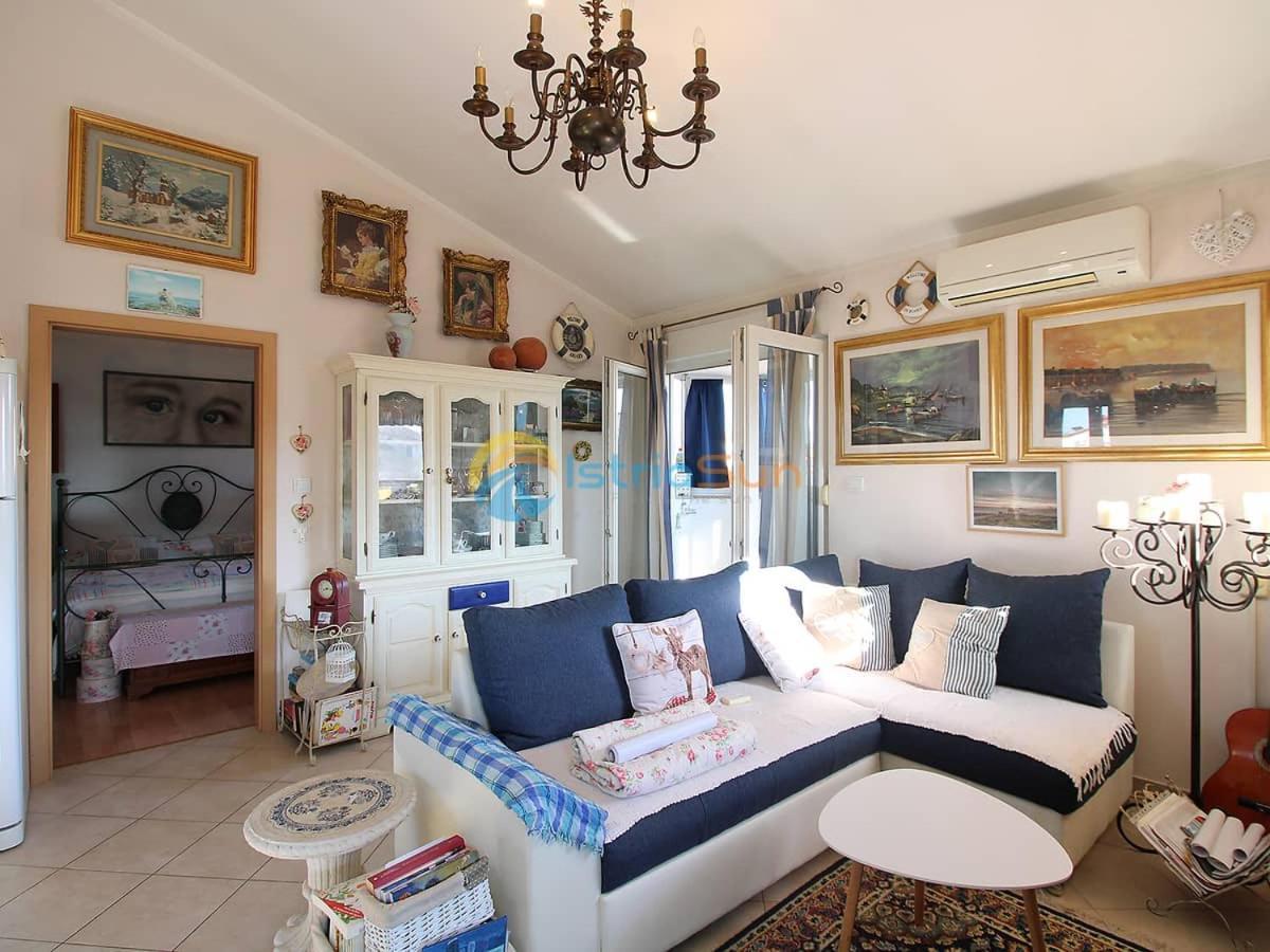 Apartments Bardak Ližnjan Kültér fotó