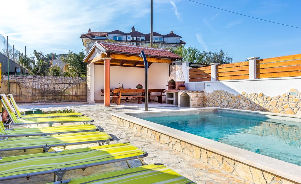 Apartments Bardak Ližnjan Kültér fotó