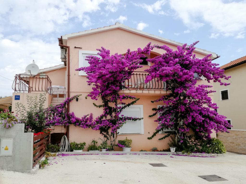 Apartments Bardak Ližnjan Kültér fotó
